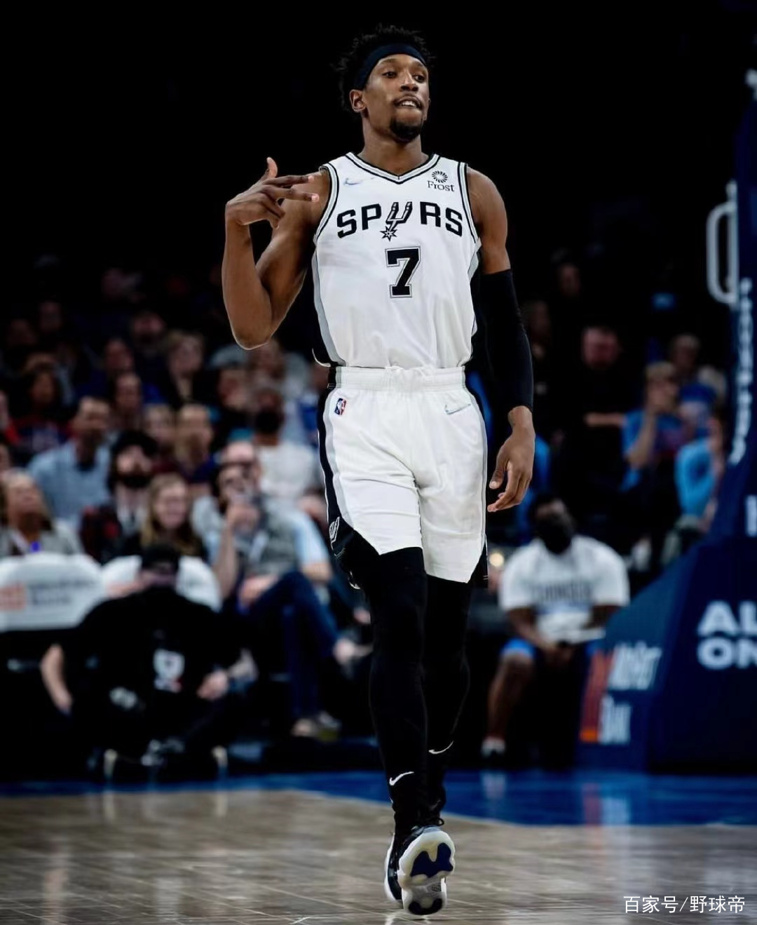 今晚波士顿凯尔特人备战德国杯,更衣室发声细节曝光,气氛紧张,心理建设被强调的简单介绍 今晚波士顿凯尔特人备战德国杯,更衣室发声细节曝光,气氛紧张,心理建设被强调的简单介绍