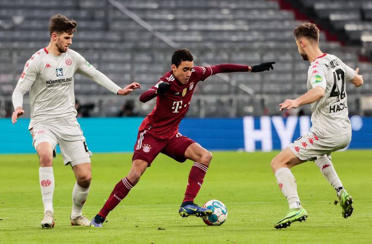 集结日斯图加特备战德国杯；豪取连胜细节曝光；目标明确；赛季目标并未改变的简单介绍