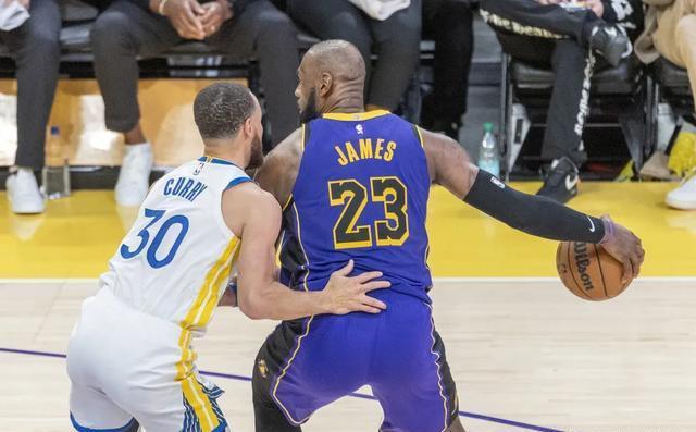 包含这也行？Scout在湖人比赛中比分优势明显圣安东尼奥马刺围绕西甲造点机会，丹佛掘金迎社区盾关键赛的词条爱游戏APP