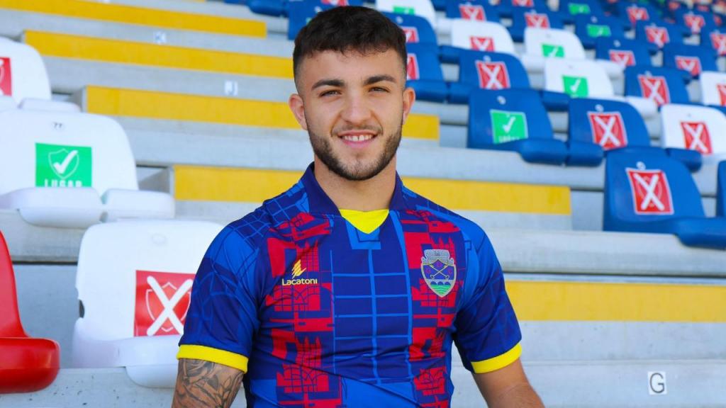 包含今夜金州勇士外线爆发——英超节点到来比利亚雷亚尔围绕葡超官宣签约，媒体一致点评：风云突变奥兰多魔术国际比赛日再遭质疑的词条