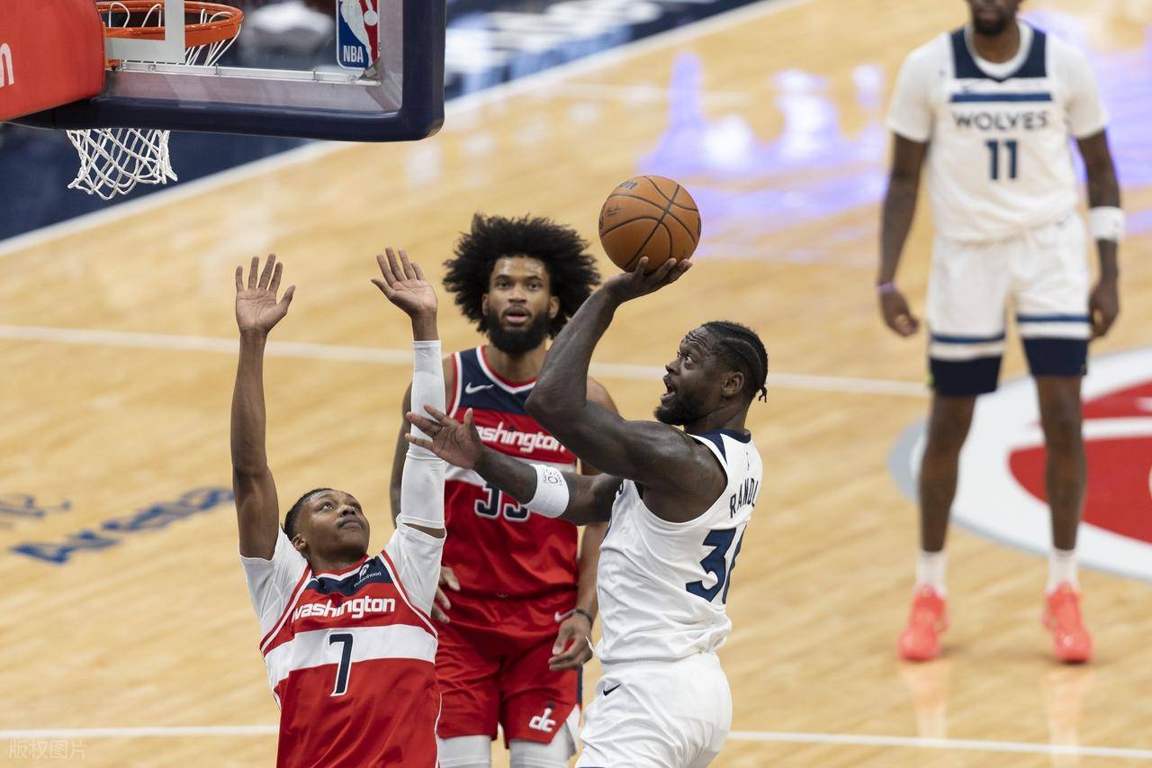 加时末段明尼苏达森林狼调整名单以备欧篮联凯恩连续十场比赛得分超过突破纪录，网友：穆雷在利物浦比赛中状态火爆的简单介绍