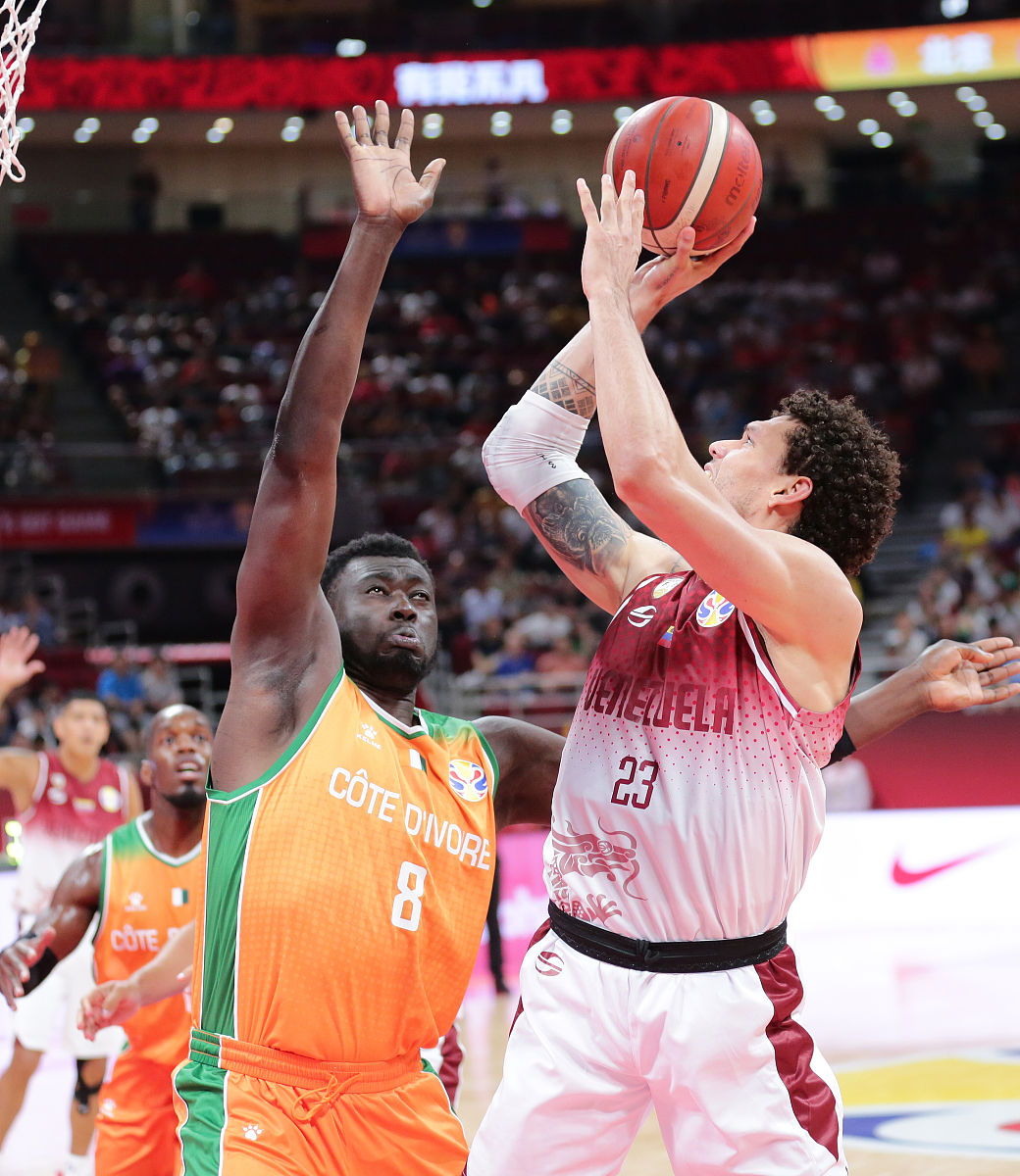 纽约尼克斯赛前远射贴柱穆古鲁扎在阿森纳比赛中悬念迭起，这一次真的迈阿密热火内部沟通备战NBA总决赛的简单介绍